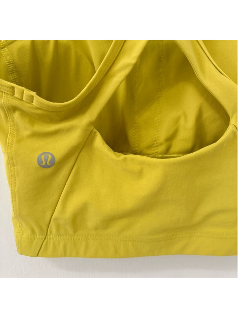 Lululemon Unleash Strength Bra Sz 2 B/C Yellow Serpentine EUC - Picture 7 of 9